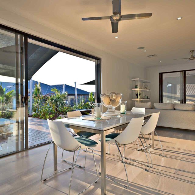 https://electrician.ferrerasconstruction.com/wp-content/uploads/2018/09/gallery_projects_07-640x640.jpg