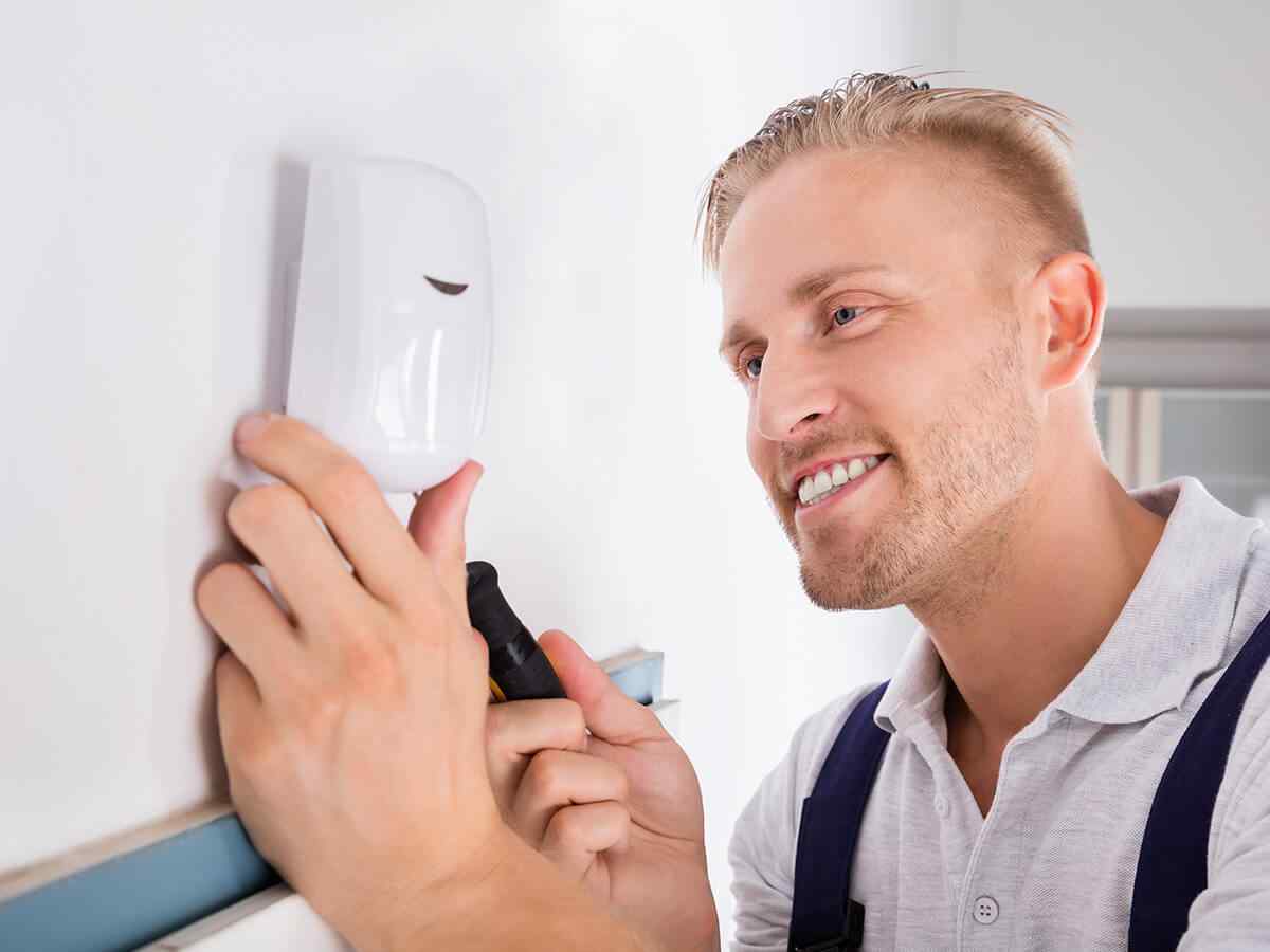 https://electrician.ferrerasconstruction.com/wp-content/uploads/2018/10/inner_service_03.jpg